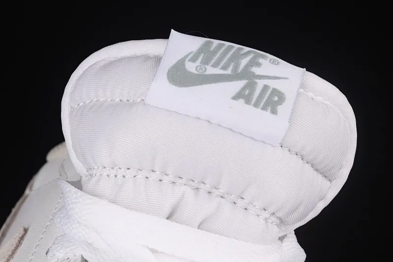 All categories Air Jordan Jordan series basketball shoes Air Jordan 1 Low Air Jordan 1 Low AJ1 Joe 1 low-top beige white gray cultural and leisure sports sneakers CZ0775-100